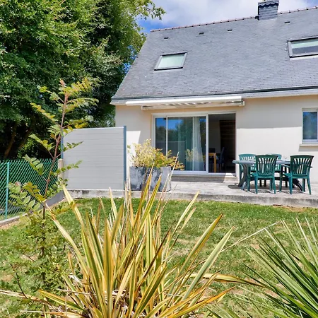 Holiday home 1km De La Plage, Maison Neuve Avec Jardin Pour 4 Sarzeau